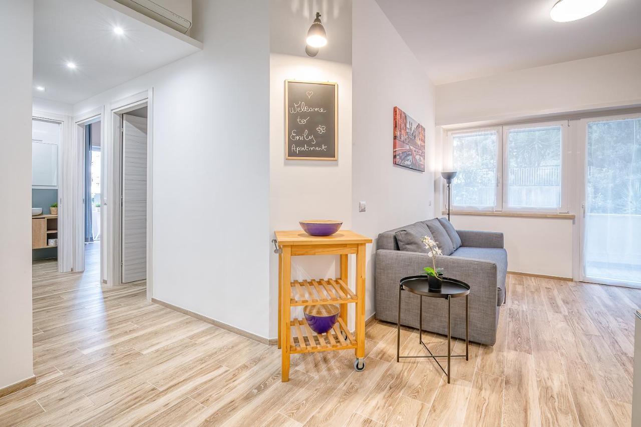 Emily Valles Apartment Saint Peter'S Roma Exterior foto